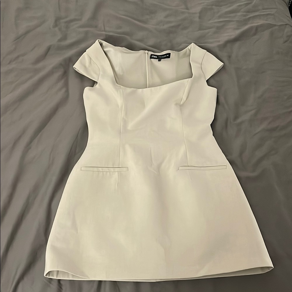 Zara Cream Sheath Mini Dress with Square Neck
